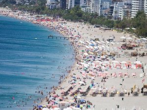 Antalya'ya gelen turist sayısında tüm zamanların rekoru kırıldı