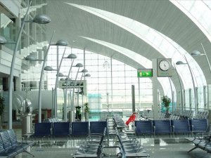 Dubai Havalimanı'nda çalışmalar ekonomik kriz nedeniyle durduruldu