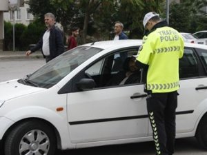 Bursa'da "dumansız araçlar" uygulaması: 153 TL ceza