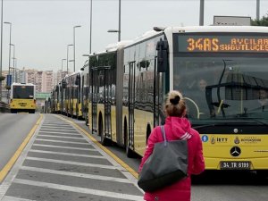 Beylikdüzü'nde metrobüs kazası: 4 yaralı