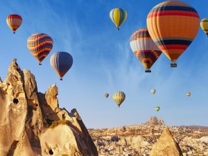Kapadokya'da balon uçuşlarına yoğun ilgi