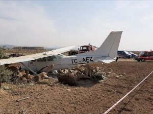 Antalya'da sivil eğitim uçağı düştü
