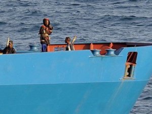 Gine Körfezi'nde, korsanlar 9 denizciyi kaçırdı