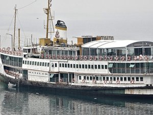 Bu otelin müşterileri suyun üzerinde uyuyor