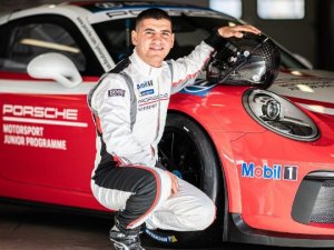Ayhancan Güven, 'Porsche'nin 2020 genç sürücüsü' seçildi