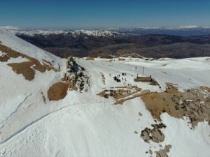 Nemrut Dağı'nda turizm sezonu kapandı