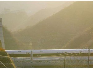 Çin aynı günde 3 hızlı tren hattını hizmete açtı