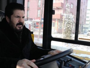 Belediye Başkanı, Ağrı'da hizmete giren otobüsleri şehir turuyla tanıttı