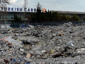 Atatürk Havalimanı Kargo Terminali'nin yıkımı tamamlandı