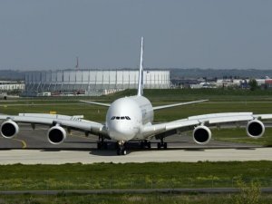 Airbus'tan tarihi test uçuşu