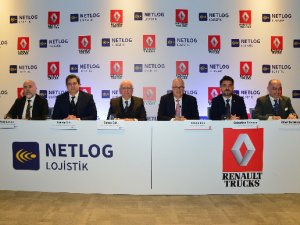 Renault Trucks, Netlog Lojistik'e 150 adet çekici teslim etti