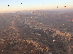 Kapadokya'yı geçen yıl 585 bin turist gökyüzünden izledi
