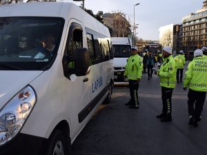 İstanbul'da okul servislerine denetim