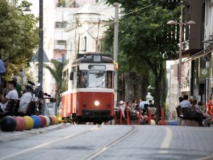 Kadıköy Moda tramvayı yolcu taşıma kapasitesi artırıldı