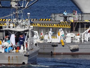 Japonya'da karantinaya alınan yolcu gemisinde 10 kişide koronavirüs saptandı