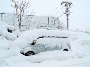 Doğu'daki 4 ilde bin 414 yerleşim birimine ulaşım sağlanamıyor