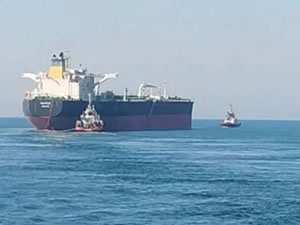 Petrol tankeri istanbul Boğazı'nda arıza yaptı