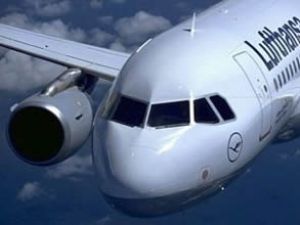 Lufthansa'ya ait uçak 11 saat rötar yaşadı