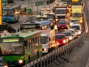 İstanbul'da yarın trafiğe kapatılacak yollar