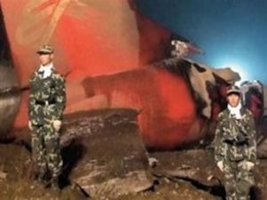 Çin'deki uçağı çakma pilotlar düşürmüş