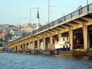 Atatürk Köprüsü araç trafiğine kapanacak
