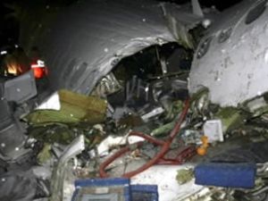 İran'da yolcu uçağı düştü!