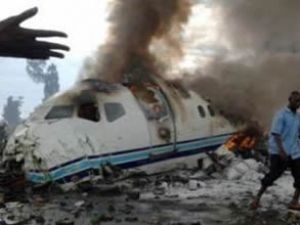Kongo'da uçak inişte düştü: 82 kayıp