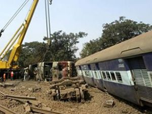 Tren kazasında ölü sayısı 67'ye ulaştı