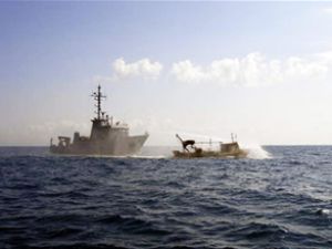 İsrail savaş gemisi, CBS teknesine saldırdı!