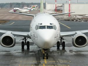 Tupolev-154 tipi yolcu uçağı acil iniş yaptı