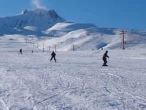 Erciyes'te kar kalınlığı 97 santime çıktı