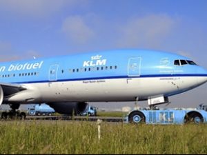KLM atık yağ ile yaptığı uçuşunu yaptı