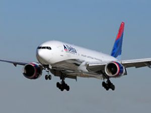 Delta yolcu uçağında gösterge arızası