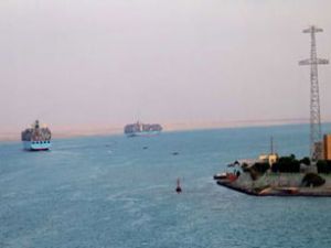 Gemilerimiz Süveyş Kanalı'na yöneldi