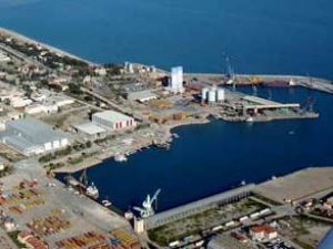 Antalya Limanı'nda yer sıkıntısı sorunu