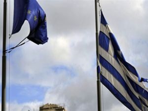 Yunanistan tasarruf arayışı içerisinde