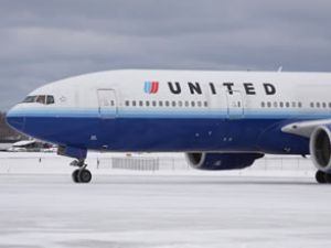 United Airlines 9 ton ağırlıkla kalkış yaptı