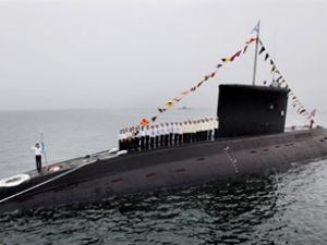 Amerika Rus denizaltısını farkedememiş!