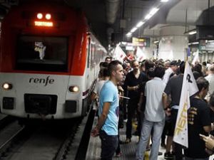 İspanya'da demiryolu ve metro çalışanları grevde