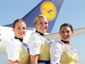 Lufthansa hostesleri böyle uçacak