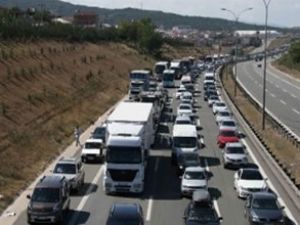 TEM'in Ankara istikameti 8 saat trafiğe kapalı