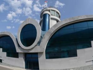 Stepanaket Havalimanı işletime açıldı