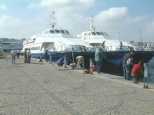 Bandırma'da deniz otobüsü arızalandı