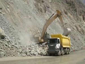 Büyük projelerin aracı Scania off-road