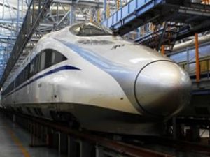 Çin en uzun hızlı tren hattını açıyor