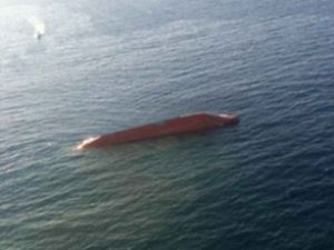 Balıkçı teknesi Japon Denizi'nde alabora oldu