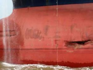 Amerika'da tanker ile römorkör çatıştı