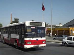 İzmir'de üç otobüsten biri sefere çıkmadı