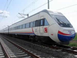 Adana-Mersin yoluna yeni dizel tren seti
