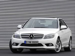 Mercedes C Serisi Ne Renault Motoru